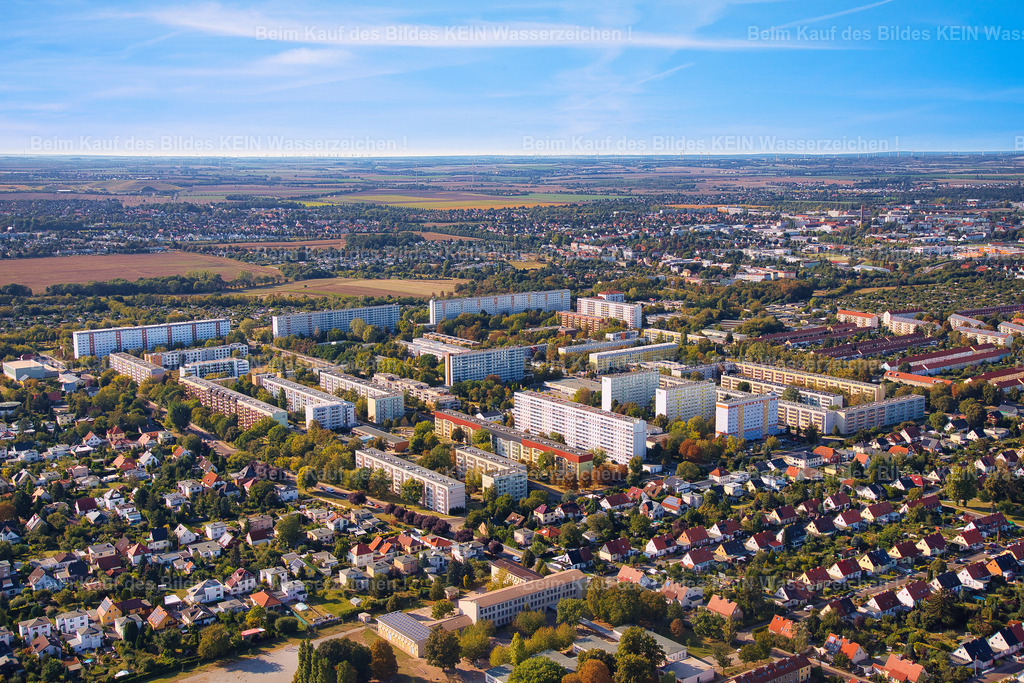Luftbild_Magdeburg_Reform_Neptunweg_Galileostraße_2682 | Luftbild Magdeburg Reform mit Hochhäusern - Realisiert mit Pictrs.com