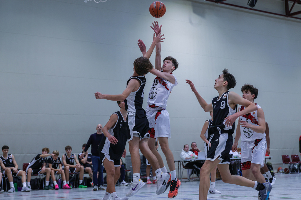 JBBL BAYER GIANTS vs Team BonnKöln RAG-119 | Fotos von Basketballspielen aus dem Raum NRW fotografiert von Gero Mueller-Laschet und Daniel Schaefer - Realisiert mit Pictrs.com