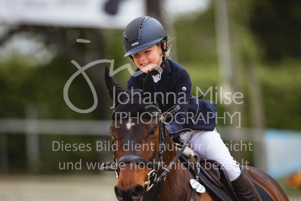 240426_Olfen-Vinnum_PonyTrophy-269 | Deine schönsten Turniermomente als professionelle Fotos! Entdecke hochwertige Pferdesport-Fotografie im Online-Shop. Jetzt Fotos finden & bestellen!