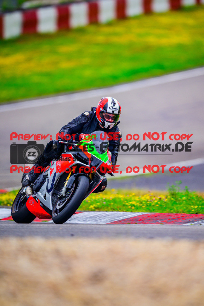 MaZZes_FotoMatrix_240804_6007705_2127 | Fotograf Mathias Schmid
Sportfotograf,
Eventfotograf,
Hochzeitsfotograf,
Portraitfotograf