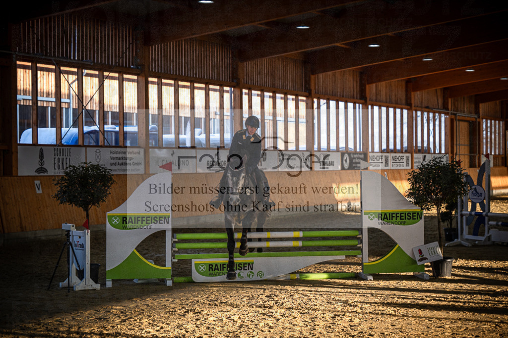 DOS_1812 | Entdecke hochwertige Reitturnierfotos von Foto Oger. Professionell, emotional und authentisch – jetzt Lieblingsmomente im Shop bestellen.Deutschlandweite Turnierfotografie. - Realisiert mit Pictrs.com