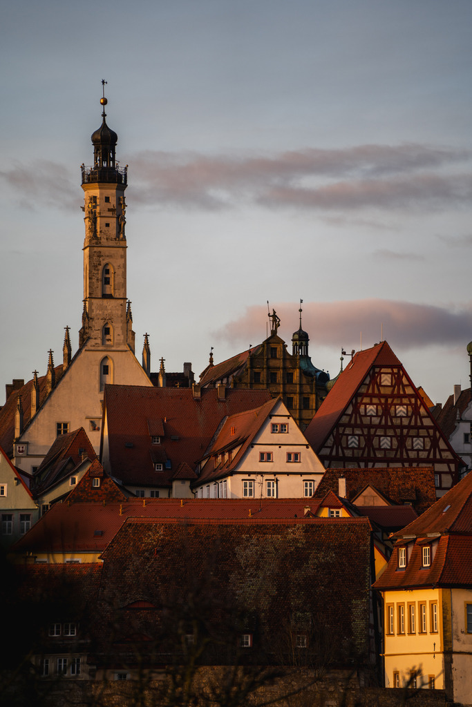 DSC07429 | Rothenburg ob der Tauber. Nur hier gibt es Exklusive und passend zur Jahreszeit Ihr Wandbild, T-Shirt, Tasse und alles was das Rothenburg Herz begehrt. - Realisiert mit Pictrs.com
