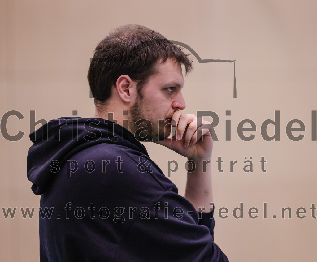 2026-01-31_046_TSV_Vaterstetten_gegen_TS_Herzogenaurach | Vaterstetten, Deutschland, 31.01.2026:Basketball, 2. Regionalliga Süd 2025 / 2026, 14. Spieltag, TSV Vaterstetten gegen TS Herzogenaurach, Endergebnis: 71:70Trainer Kilian Drechsel (TSV Vaterstetten)Foto: Christian Riedel / fotografie-riedel.net