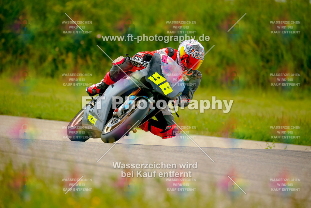 _MOT1199 | Hier findet Ihr Bilder von Touristenfahrten auf der Nürburgring Nordschleife oder von anderen Veranstaltungen die ich besucht habe. Viel Spass beim Durch Schauen 