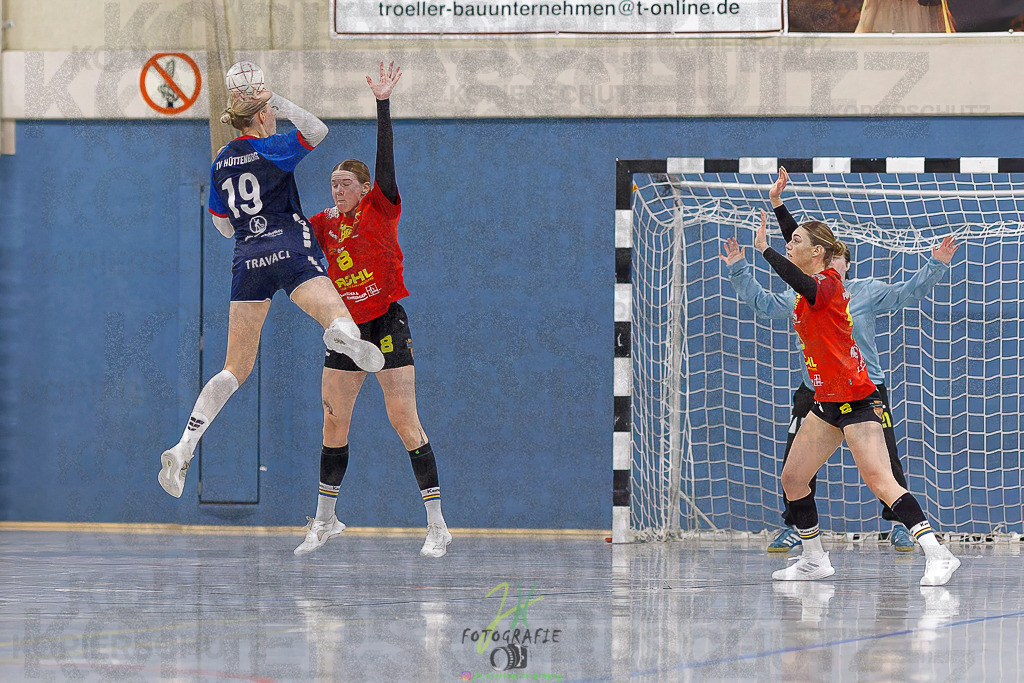Frauen Regionalliga (HHV); HSG Wettenberg - TV Hüttenberg | Frauen Regionalliga (HHV); HSG Wettenberg - TV Hüttenberg am 06.12.2025 in Launsbach (Wettenberg) (Halle GS Launsbach (Wettenberg))Photo © 2025 - Jörg Heinrich - Realisiert mit Pictrs.com