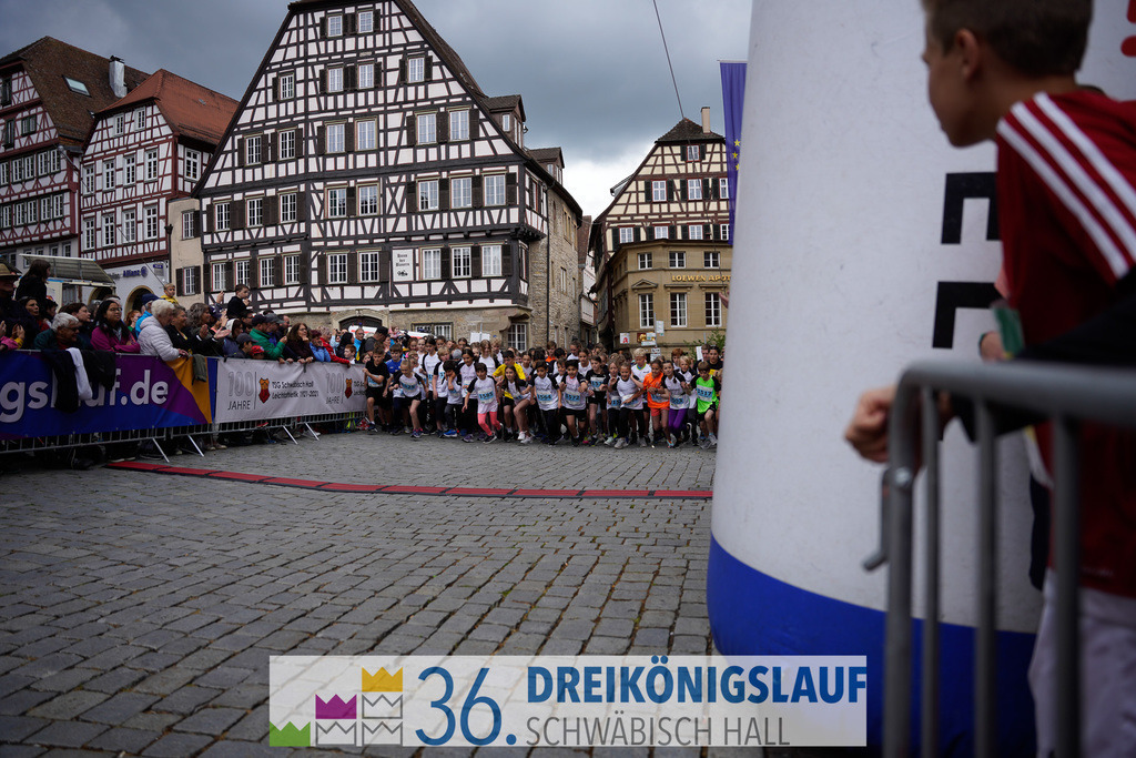 Stadtwerke Schüler und Jugendlauf 1,7km | 3koenigslauf 2022 Stadtwerke Schüler und Jugenlauf 1,7km - Realisiert mit Pictrs.com