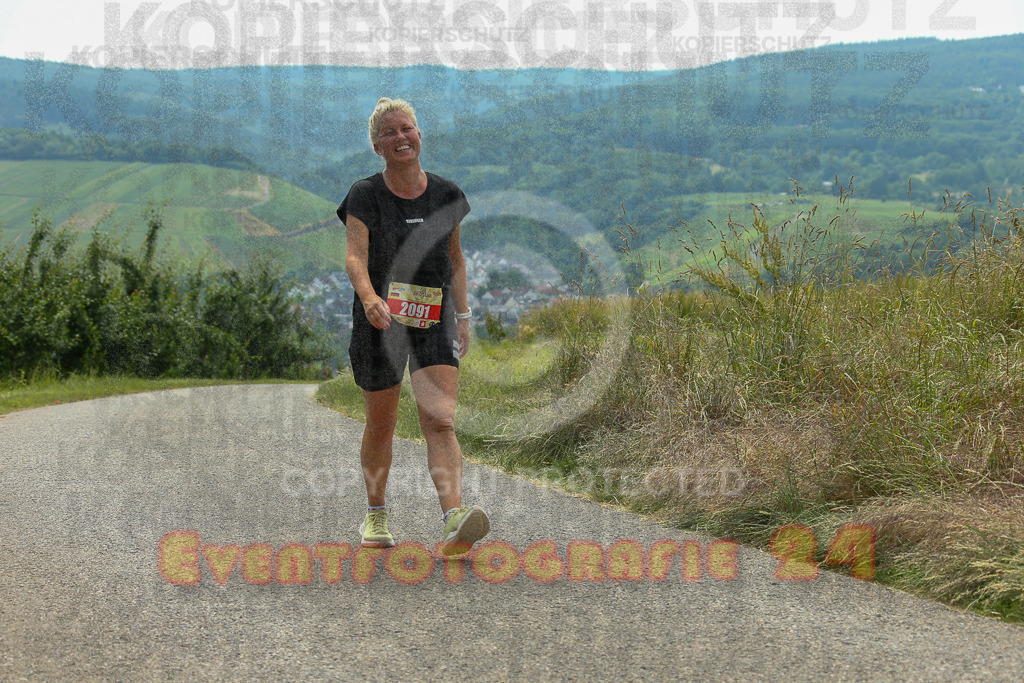 250614_1300_EX1_8125 | Sportfotografie im Rhein-Sieg Kreis, Köln, Bonn, NRW, Rheinland Pfalz, Hessen, etc. Unser Tätigkeitsfeld umfasst den Laufsport vom Volkslauf über den Marathon, Duathlon, Triathon bis zum Ultralauf wie Kölnpfad Ultra oder Schindertrail.