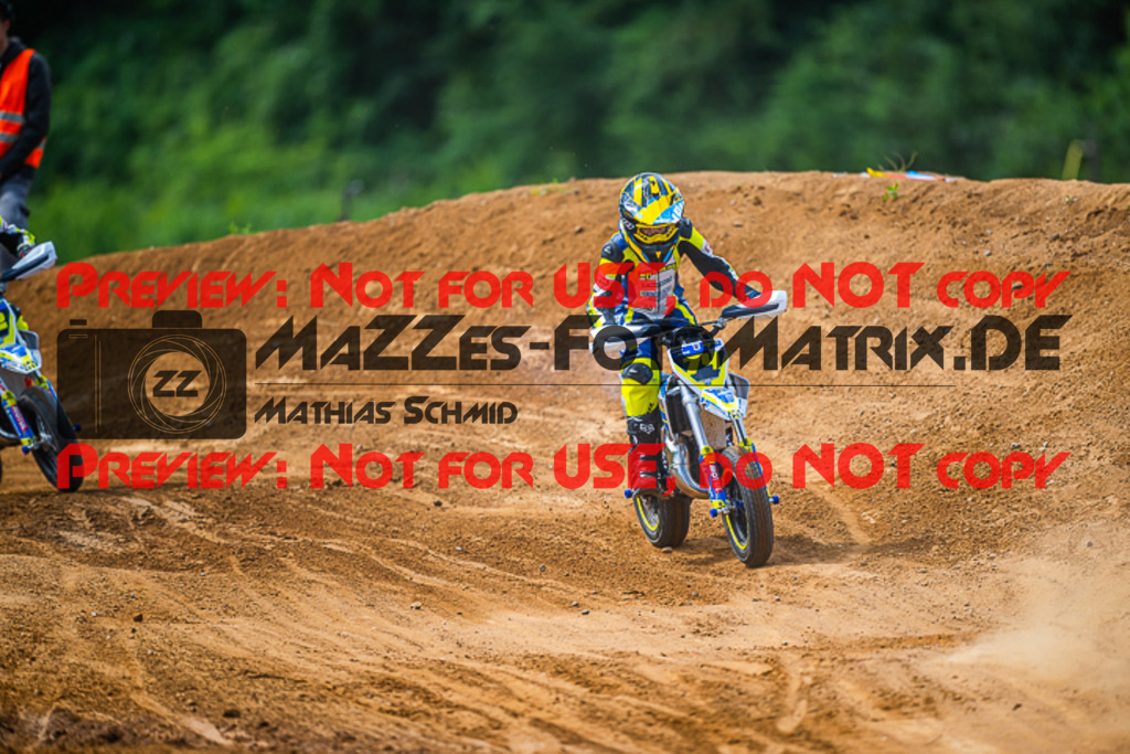 MaZZes_FotoMatrix_220528_8762 | Fotograf Mathias Schmid
Sportfotograf,
Eventfotograf,
Hochzeitsfotograf,
Portraitfotograf