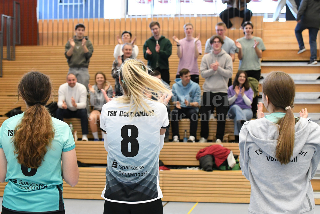 TSV Deggendorf Damen  : FC Ruderting | TSV Deggendorf Damen Volleyball - Realisiert mit Pictrs.com