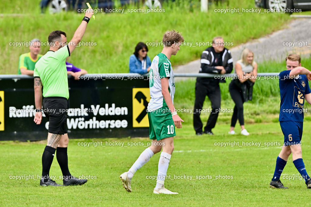 ATUS Velden vs. VST Völkermarkt | Dominik Sodamin Referee, Gelbe Karte, #10 Mario Michael Kuester VST Völkermarkt, ATUS Velden vs. VST Völkermarkt, ATUS Velden vs. VST Völkermarkt am 30.05.2024 in St. Egyden (Sportpark St. Egyden), Austria, (Photo by Bernd Stefan)