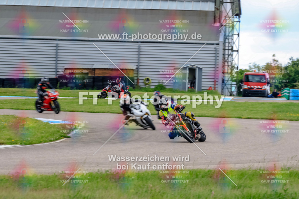 MotoTeam-3697 | Hier findet Ihr Bilder von Touristenfahrten auf der Nürburgring Nordschleife oder von anderen Veranstaltungen die ich besucht habe. Viel Spass beim Durch Schauen 