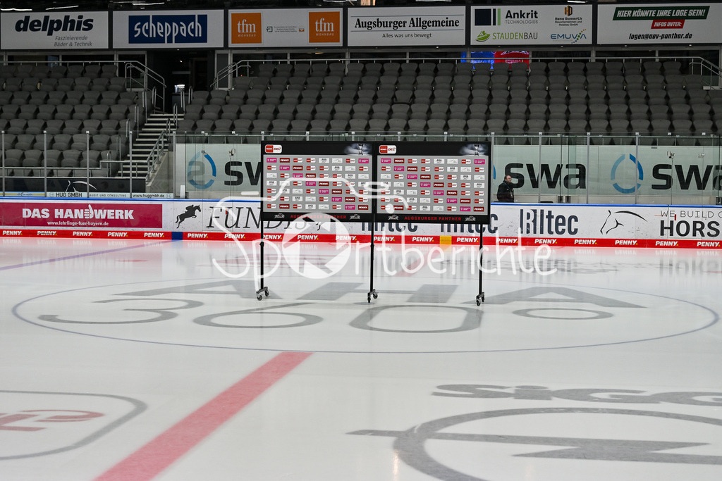 Augsburger Panther - Straubing Tigers | Augsburg, DEUTSCHLAND - 14. NOVEMBER: die DEL Interviewwand vor der Partie in Augsburg vor dem Ligaspiel zwischen den Augsburger Panthern und den Straubing Tigers am 18. Spieltag der Penny DEL im Curt Frenzel Stadion am 14.11.2025
