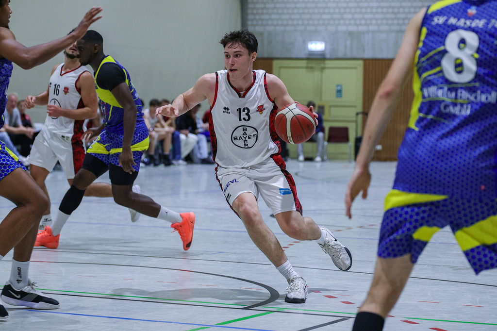 Regio BAYER GIANTS vs SV Haspe 70-79 | Fotos von Basketballspielen aus dem Raum NRW fotografiert von Gero Mueller-Laschet und Daniel Schaefer - Realisiert mit Pictrs.com