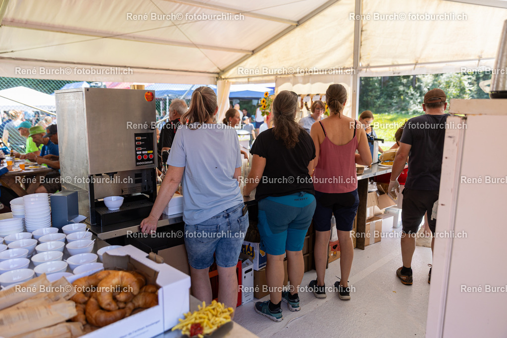 602A0334 | René Burch leidenschaftlicher Fotograf aus Kerns in Obwalden.  Hier finden sie Sport, Landschaft und Natur Fotografie.
 - Realisiert mit Pictrs.com