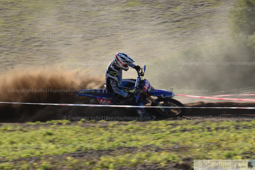 DSC_0345 | Sportfotografie , Motorsport, Motoross, Reitsport, Mointainbike, Enduro,
Landschaft , Outdoor, Eventfotografie, Landschaft, Bilder online bestellen - Realisiert mit Pictrs.com