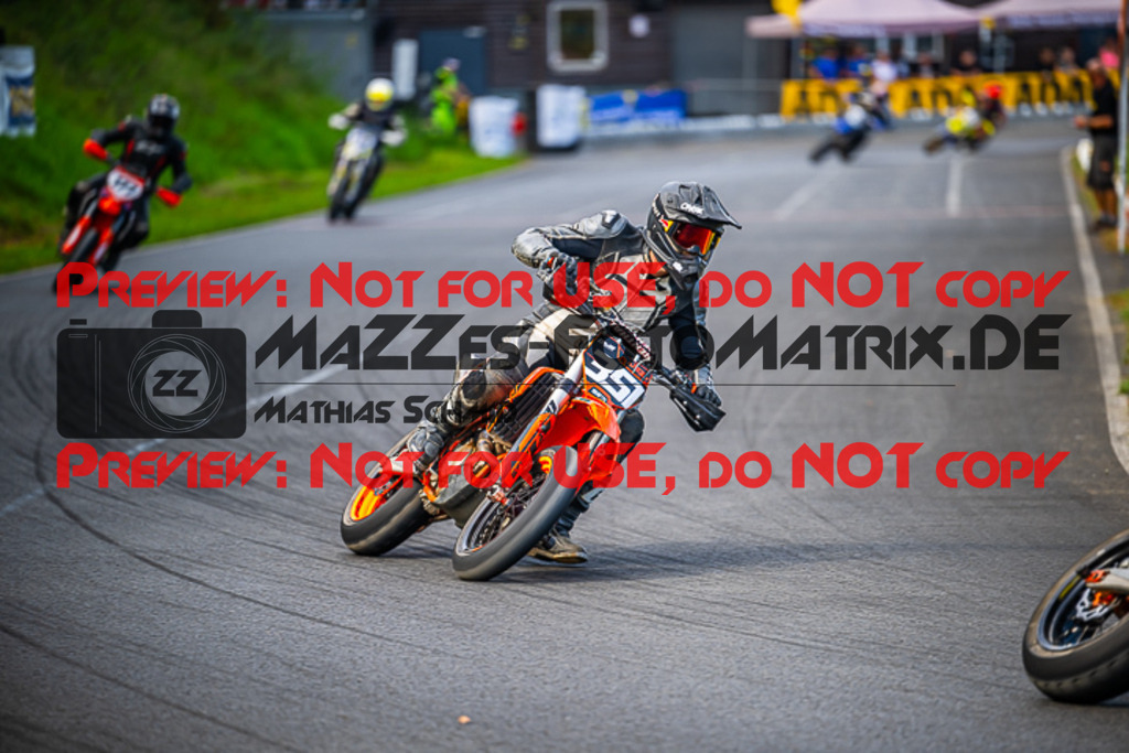 MaZZes_FotoMatrix_230917_1640 | S4