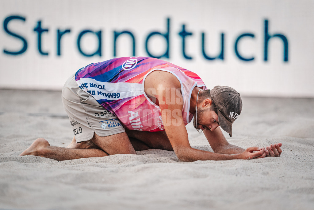 Beachvolleyball | Männer | Allianz German Beach Tour 2024 | Tourstop Kühlungsborn 2 | 15.08.2024 | Niklas Held am Boden