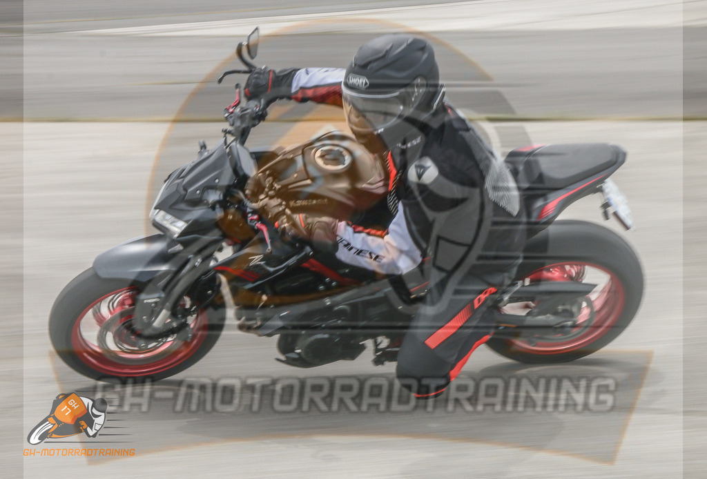 IMG_2903 | gh-motorradtraining-foto.de - Realisiert mit Pictrs.com