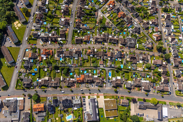 Hamm240706122 | Luftbild, Wohngebiet zwischen Lünener Straße und Simonstraße, Wohnhäuser mit Swimmingpools, Reihenhaus-Mietshäuser an der Mozartstraße, Stadtbezirk Herringen, Hamm, Ruhrgebiet, Nordrhein-Westfalen, Deutschland