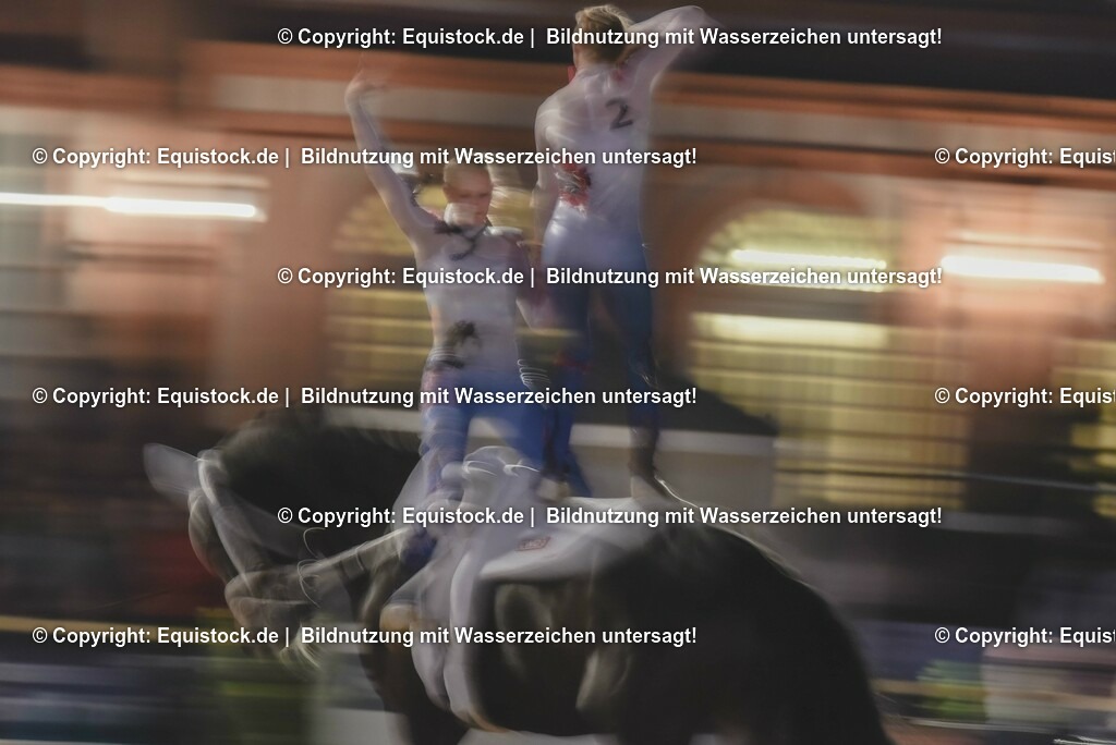 20230527_Voltigieren_NASPA_Flutlicht_0934 | equistock