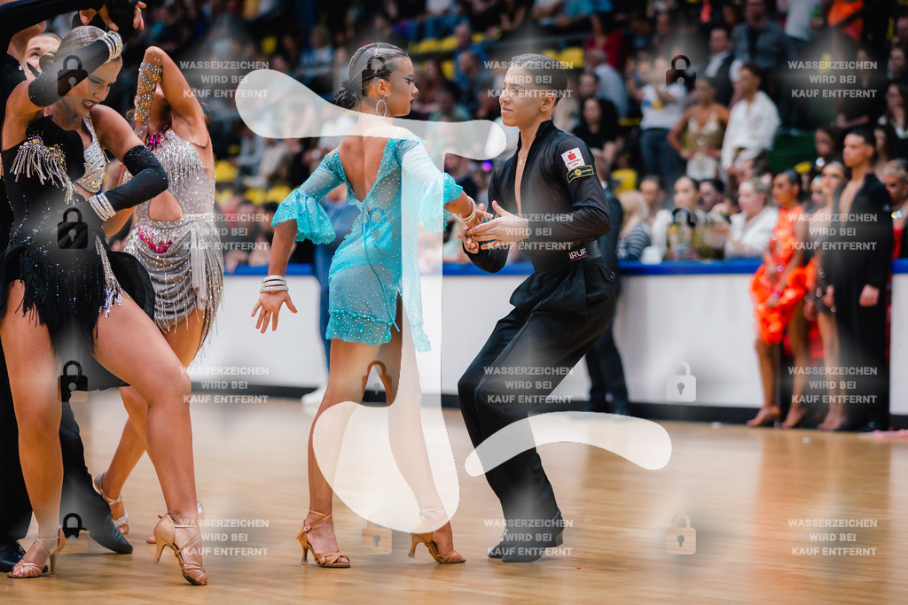 Hessen Tanzt WDSF Open Youth Latin 26th (44) Marcel Kunke _ Elvira Sofia Frunz (Schwarz-Weiß-Club Pforzheim)-2025-05-17-0693 | Webshop for digital downloads and prints of dance sport, event & show photographer Julian Link - Realisiert mit Pictrs.com