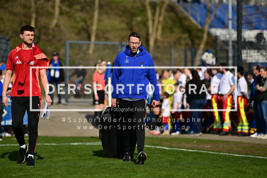 Fußball I Frauen I Saison 2024-2025 I 2. Bundesliga I 17. Spieltag I Hamburger SV - FC Bayern München II I 20177 | Der Sportfotograf. - Realized with Pictrs.com