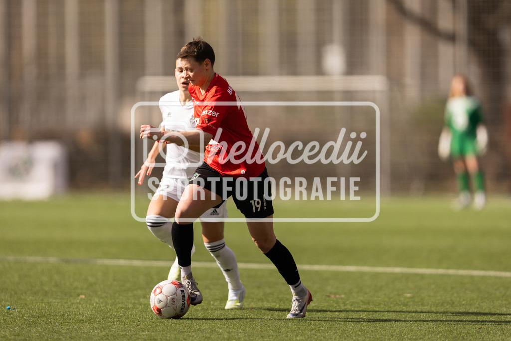 Fußball I Frauen I Saison 2025-2026 I Regionalliga Nord I 16. Spieltag I Hannover 96 - SpVg Aurich-86 | realhellocedii - Realisiert mit Pictrs.com