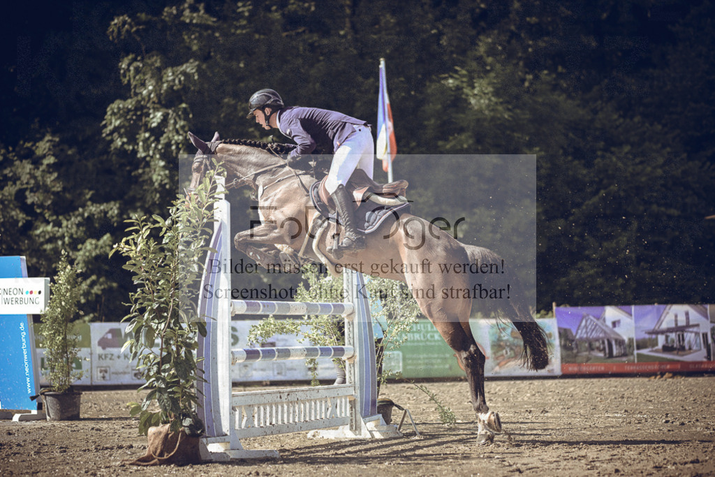 20240530-DOS_0722 | Entdecke hochwertige Reitturnierfotos von Foto Oger. Professionell, emotional und authentisch – jetzt Lieblingsmomente im Shop bestellen.Deutschlandweite Turnierfotografie. - Realisiert mit Pictrs.com