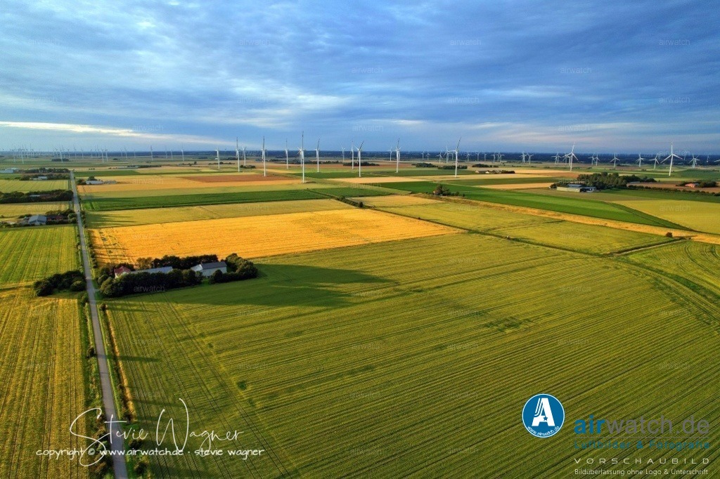 HattstedterKoog  & BeltringharderKoog | Entdecken Sie atemberaubende Luftbilder und Fotografien auf airwatch.de - Tauchen Sie ein in eine Welt voller faszinierender Aufnahmen aus der Vogelperspektive.