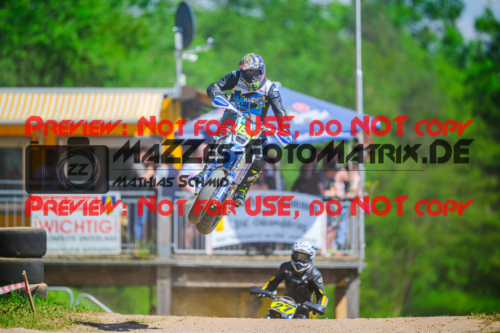 MaZZes_FotoMatrix_240512_6007705_0585 | S2