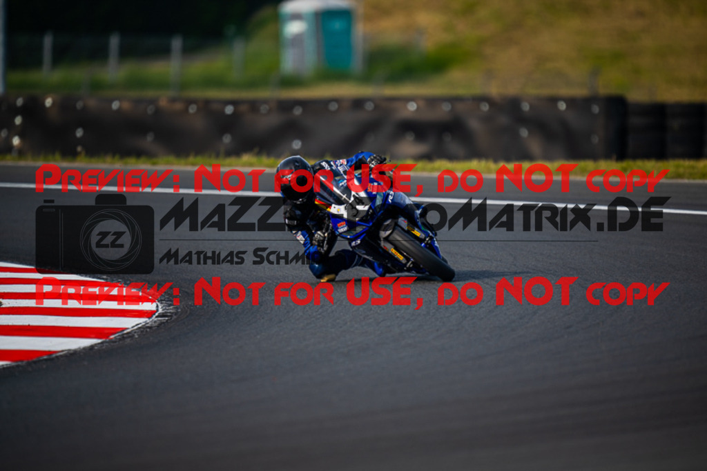 MaZZes_FotoMatrix_220520_0532 | Fotograf Mathias Schmid
Sportfotograf,
Eventfotograf,
Hochzeitsfotograf,
Portraitfotograf