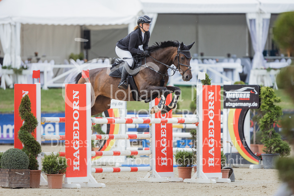 220731_BHO_BT_M1-Spr-117 | Deine schönsten Turniermomente als professionelle Fotos! Entdecke hochwertige Pferdesport-Fotografie im Online-Shop. Jetzt Fotos finden & bestellen!