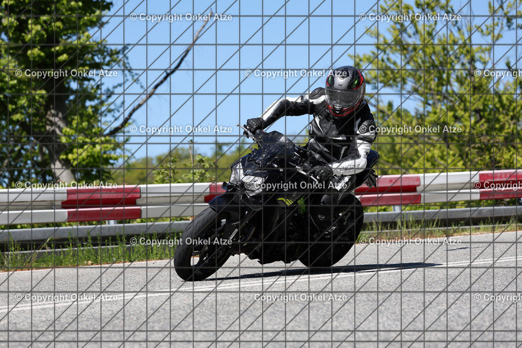 IMG_9867 | Fotograf am Kyffhäuser. Onkel Atze. Kyffhäuser Rennstrecke. Café36. Motorsportfotografie. - Realisiert mit Pictrs.com