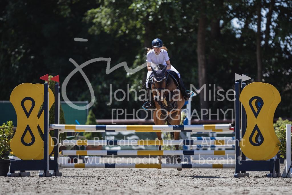 230610_Mühlen_A-Spr2-795 | Deine schönsten Turniermomente als professionelle Fotos! Entdecke hochwertige Pferdesport-Fotografie im Online-Shop. Jetzt Fotos finden & bestellen!