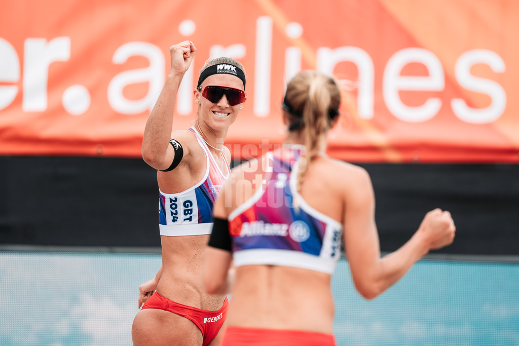 Beachvolleyball | Frauen | Allianz German Beach Tour 2024 | Tourstop Kühlungsborn 2 | 16.08.2024 | Sandra Ittlinger links ballt die Faust in Richtung Kim van de Velde rechts