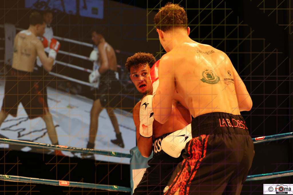 Faiz vs Arnold  25.04.2026 tomafocus Tb00115 | professionelle Sport- und Eventfotografie von Tomafocus – dynamische Bilder, emotionale Momente und hochwertige Aufnahmen für jeden Anlass. - Realisiert mit Pictrs.com