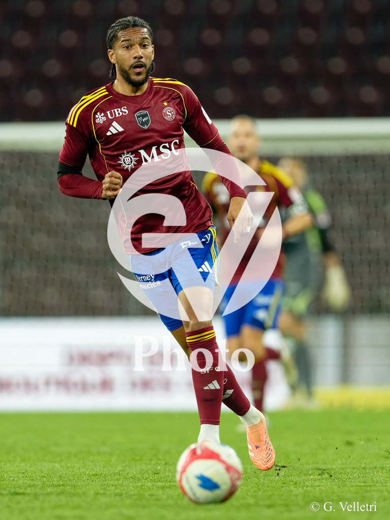 Brack Super League - Servette FC v FC Lausanne-Sport |  during the Brack Super League match between Servette FC and FC Lausanne-Sport at Stade de Geneve in Geneva, Switzerland