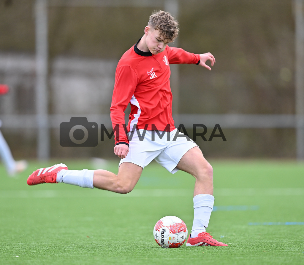 Fussball I Herren I Saison 2025-2026 I Bundesliga I 6. Spieltag I Eintracht Frankfurt - FC Bayern München  | MWMARA - Realisiert mit Pictrs.com