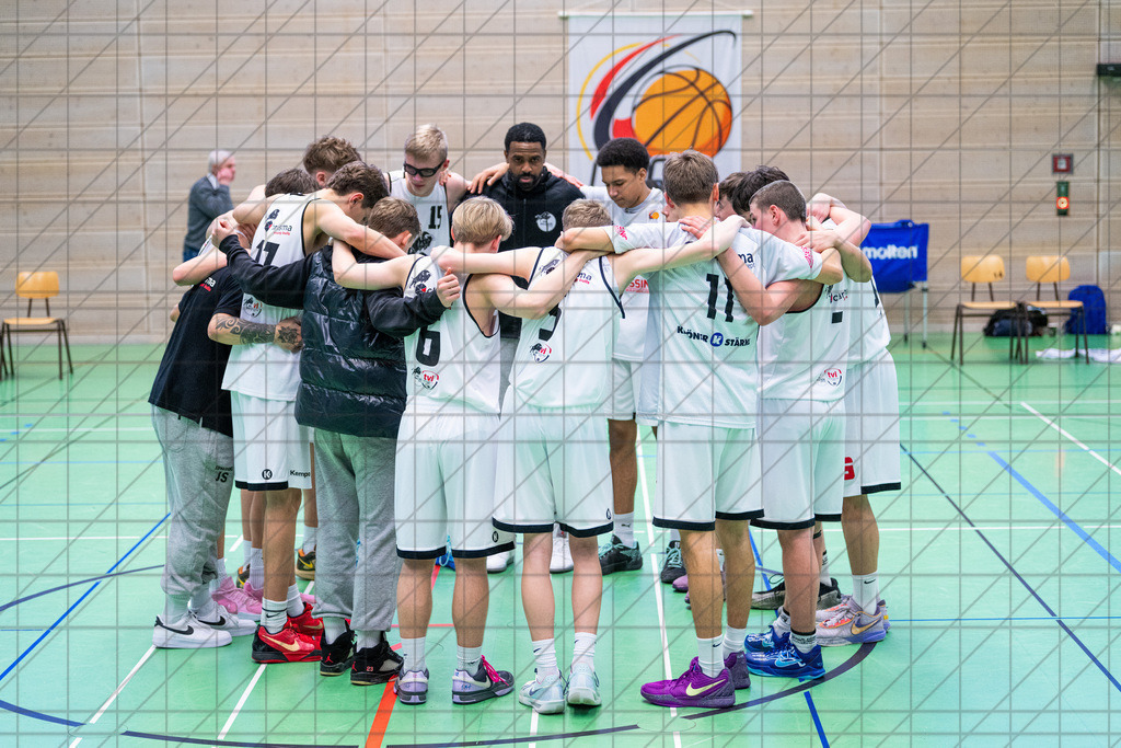 JBBL 24/25 | 12.01.2025 | Charisma Young Bulls vs. Northwestern Basketball Academy | JBBL 24/25 | 12.01.2025 | Charisma Young Bulls vs. Northwestern Basketball Academy - - - - - CREDIT, www.bullenfotos.de, Martin König, Hörner Weg 40, D-49078 Osnabrück, +4917663732967, Nutzung und Weitergabe nur zu den vereinbarten Zwecken. Presseanfragen an Urheber. Alle Rechte beim Urheber. - - - - - - Realisiert mit Pictrs.com