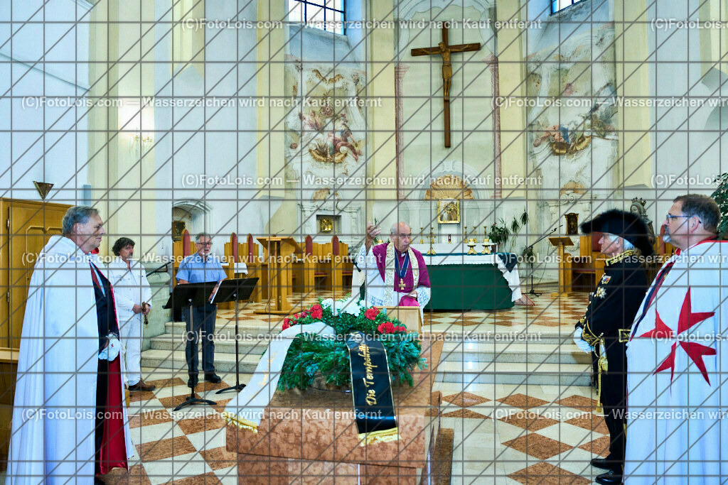 ALP3746_Jeanne de Ferrette_Kranzniederlegung_Johanna von Pfirt_Templer Orden | (C)FotoLois.com, Alois Spandl, 700stes Hochzeitsjubiläum - Albrecht II. mit Johanna von Pfirt in Thann (FR) im März 2024. Empfang des Organistionskommitees aus der Region Ferrette (Pfirt)/Thann aus dem Elsass mit Empfang durch die Stadtgemeinde und Bezirkshauptmannschaft Scheibbs im Schloss Scheibbs und anschließender Kranzniederlegung in der Kartausenkirche über der Krypta des Gründerehepaares durch Mitglieder des Templer Ordens im Beisein von Mitgliedern der Goldhaubengruppen, Fr 22. September 2023.