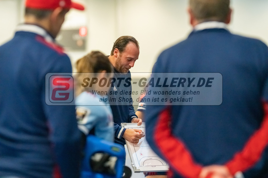 HK_20230107_102141 | 1. Bundesliga ( Halle ) Damen Düsseldorfer HC -  Crefelder HTC am 7.1.2023 Düsseldorfer HC, Düsseldorf , Nico Sussenburger ( Trainer Düsseldorfer HC )