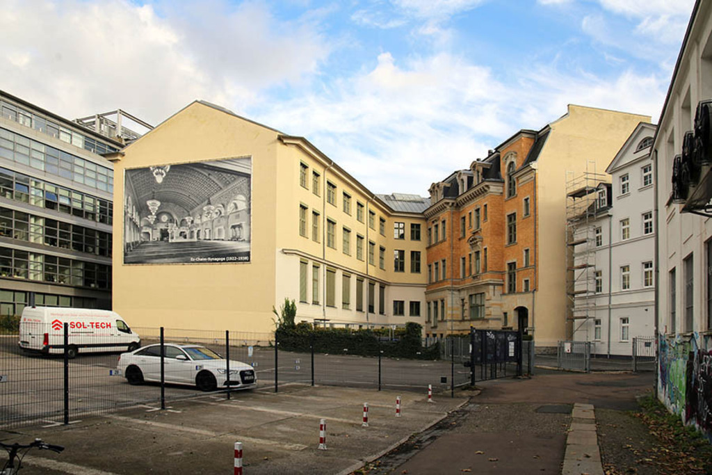 Foto: Leipzig - Ez-Chaim Synagoge | Das Team hinter BILDLEXIKON LEIPZIG bündelt historische wie aktuelle Informationen über die Stadt Leipzig in Text und Bild auf einer Plattform und stellt diese der interessierten Öffentlichkeit zur Verfügung.