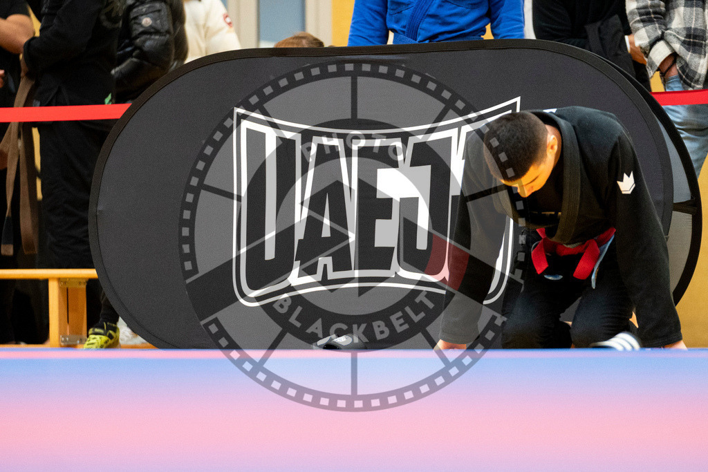 20231118PBB12588 | Fighters compete during the AJP Tour 600 Frankfurt Championship in Frankfurt/Main, Germany, on November 18, 2023.