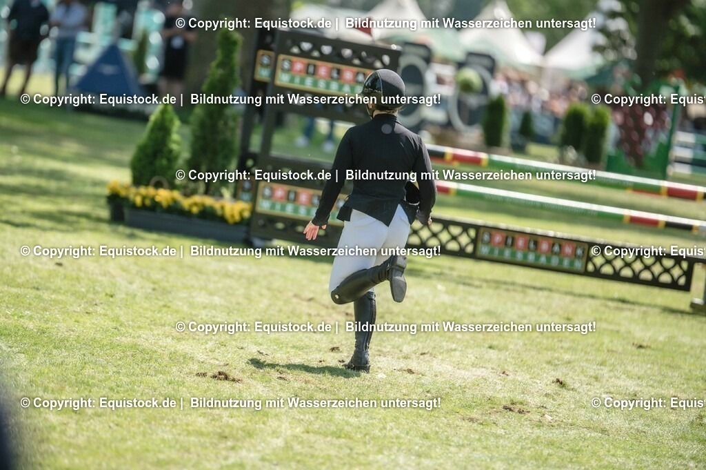 20230528_Jump-and-Drive_0161 | equistock