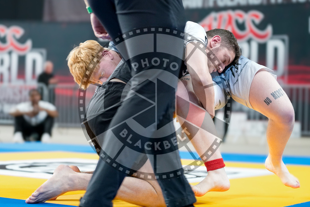 20250518PBB0194 | Athletes compete during the second day of the ADCC Amateur World Championship on May 18, 2025 in Warsaw, Poland. © Chiara Dazi / photoblackbelt