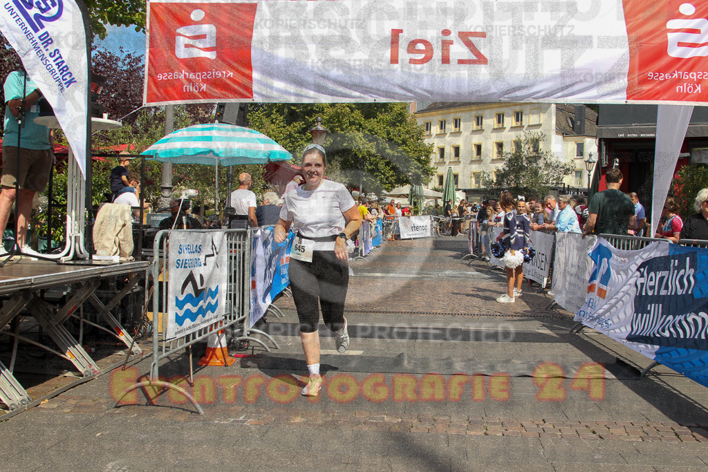 250824_1501_EV4_2546 | Sportfotografie im Rhein-Sieg Kreis, Köln, Bonn, NRW, Rheinland Pfalz, Hessen, etc. Unser Tätigkeitsfeld umfasst den Laufsport vom Volkslauf über den Marathon, Duathlon, Triathon bis zum Ultralauf wie Kölnpfad Ultra oder Schindertrail.
