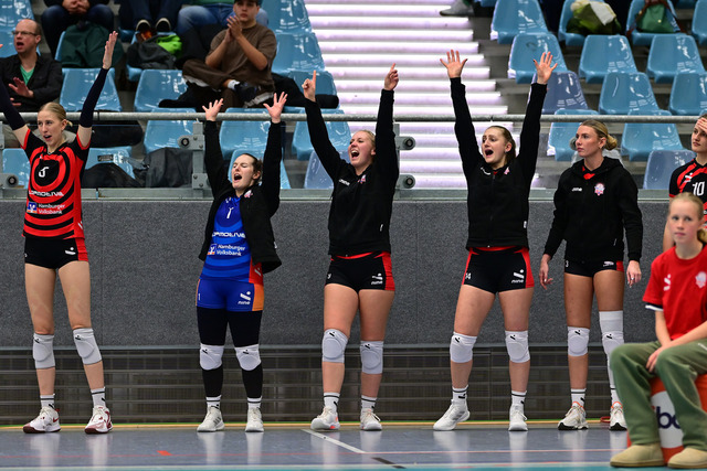 Volleyball I Frauen I Saison 2025-2026 I Bundesliga I 5. Spieltag I ETV Hamburger Volksbank Volleys - Dresdner SC I 07998 | Der Sportfotograf. - Realisiert mit Pictrs.com