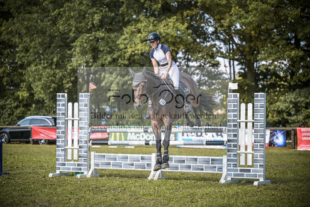 DOS_0534 | Entdecke hochwertige Reitturnierfotos von Foto Oger. Professionell, emotional und authentisch – jetzt Lieblingsmomente im Shop bestellen.Deutschlandweite Turnierfotografie. - Realisiert mit Pictrs.com