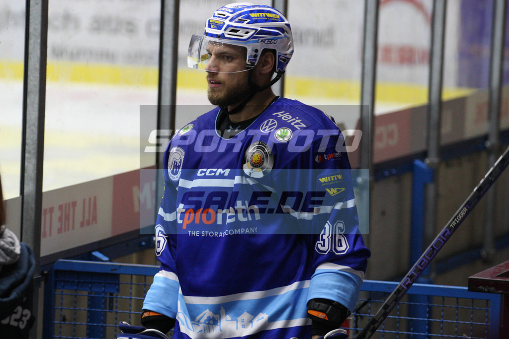SC Riessersee - Höchstadt Alligators | Sam Verelst - Eishockey Oberliga Süd SC Riessersee - Höchstadt Alligators - © Sportfoto-Sale (MK) - Realisiert mit Pictrs.com