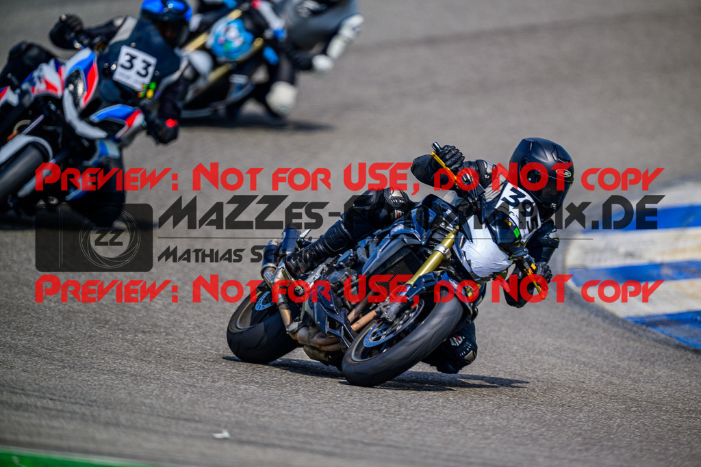 MaZZes_Fotomatrix_20250609_6007705_7231-2 | INST